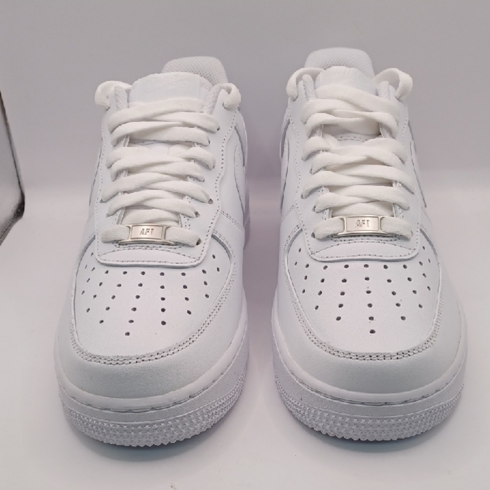 NEW Nike Air Force 1 Triple White Sneakers Men Size 10 US DD8959-100 - Picture 2 of 13